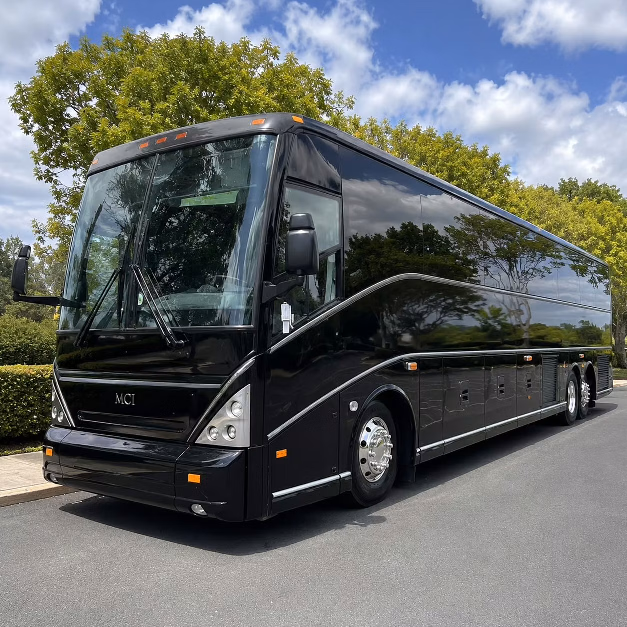 charter buses for vineyard and winery wedding venues near lynchburg