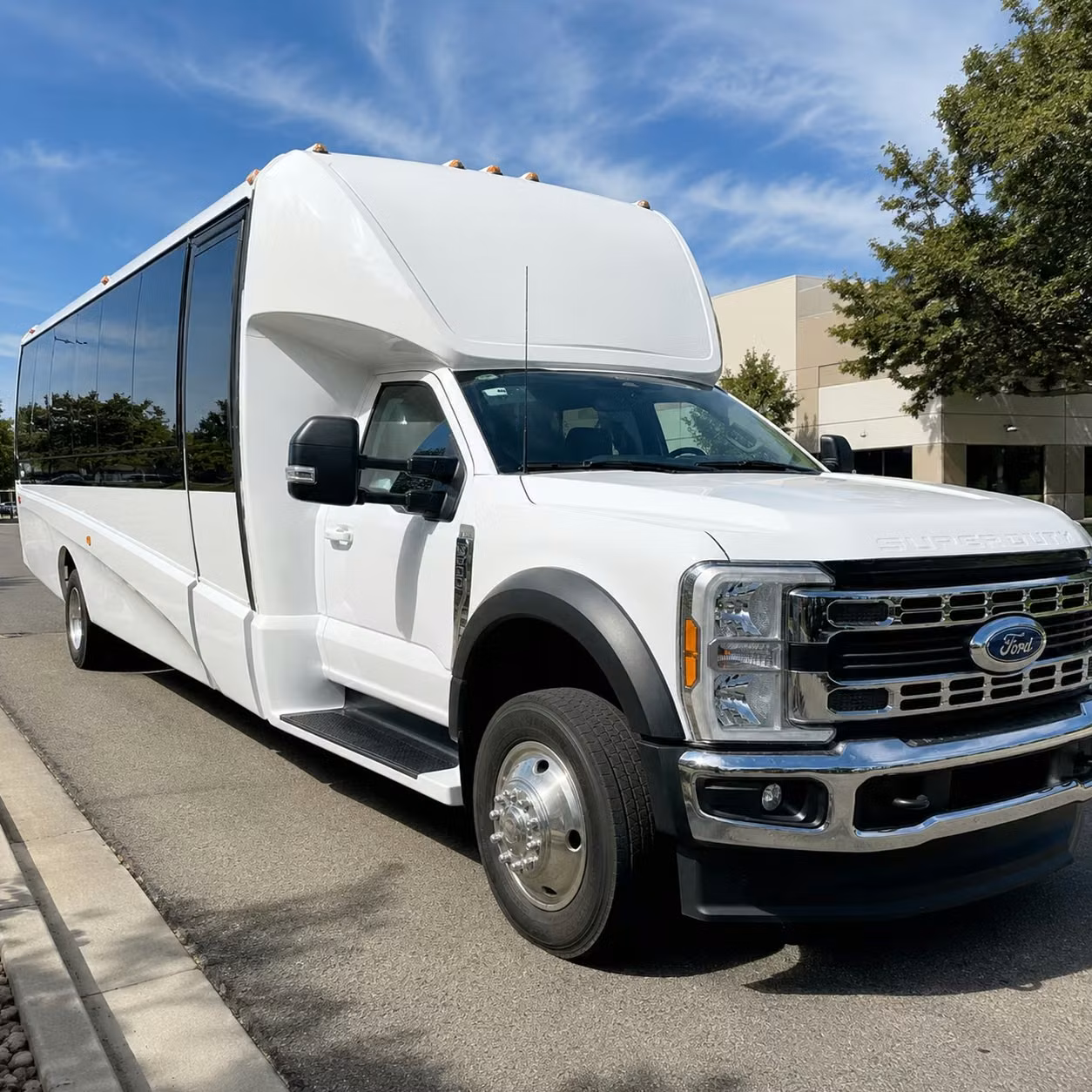 lynchburg 20 passenger minibus rental