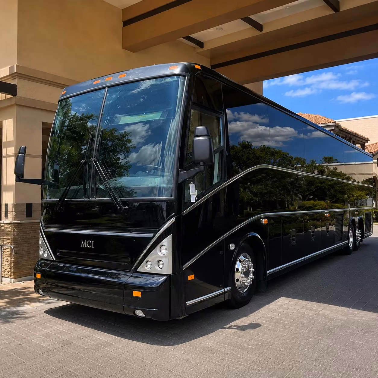 lynchburg hotel shuttle services for multi day corporate events